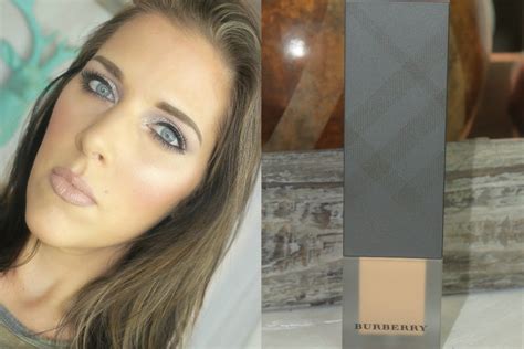 NEW! BURBERRY CASHMERE FOUNDATION 1st Impression, 